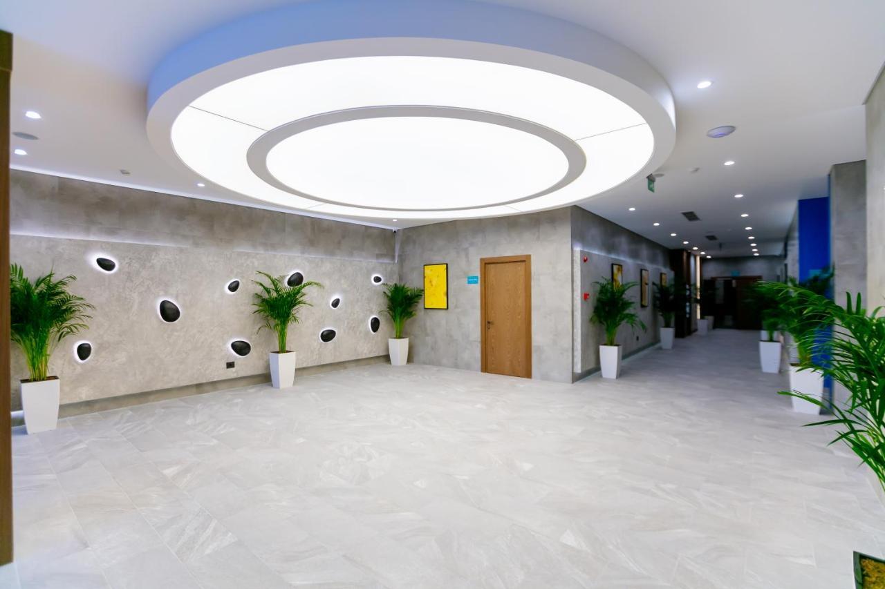 Отель Wyndham Garden Баку Экстерьер фото