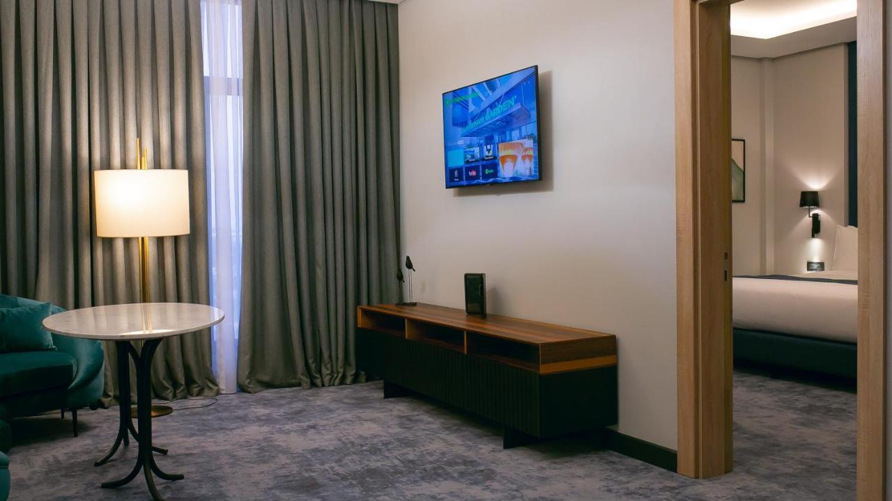 Отель Wyndham Garden Баку Экстерьер фото