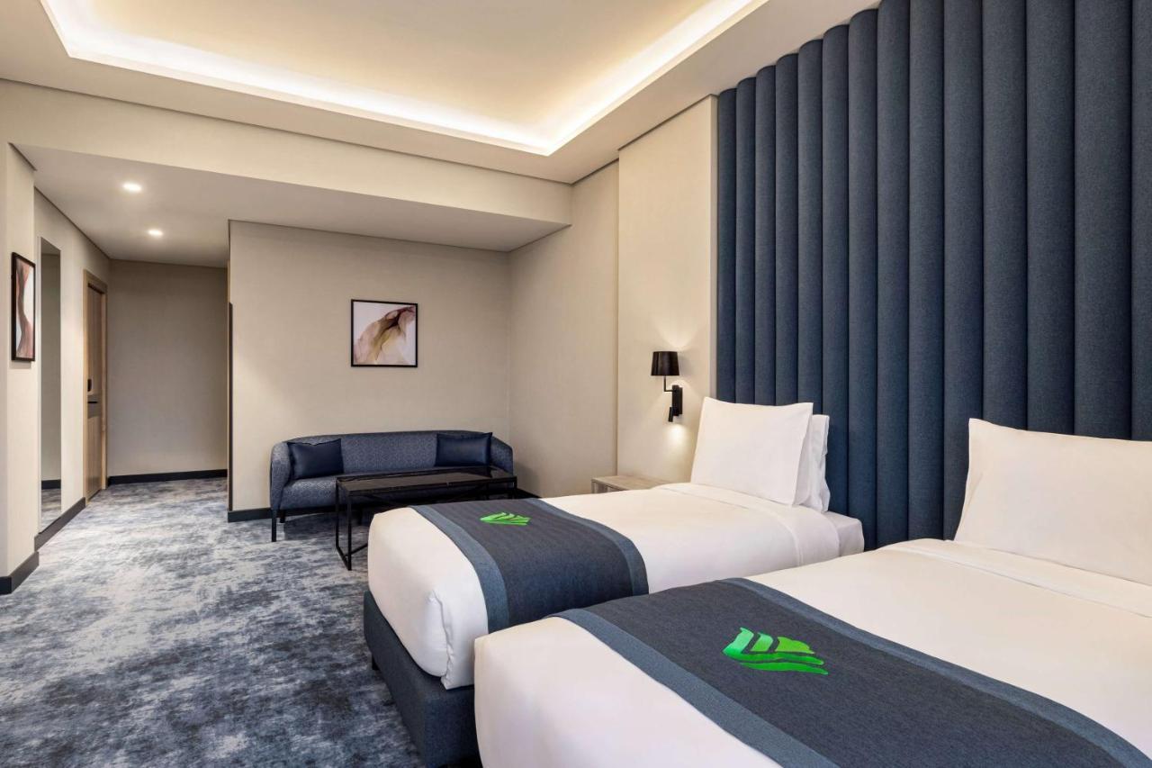 Отель Wyndham Garden Баку Экстерьер фото