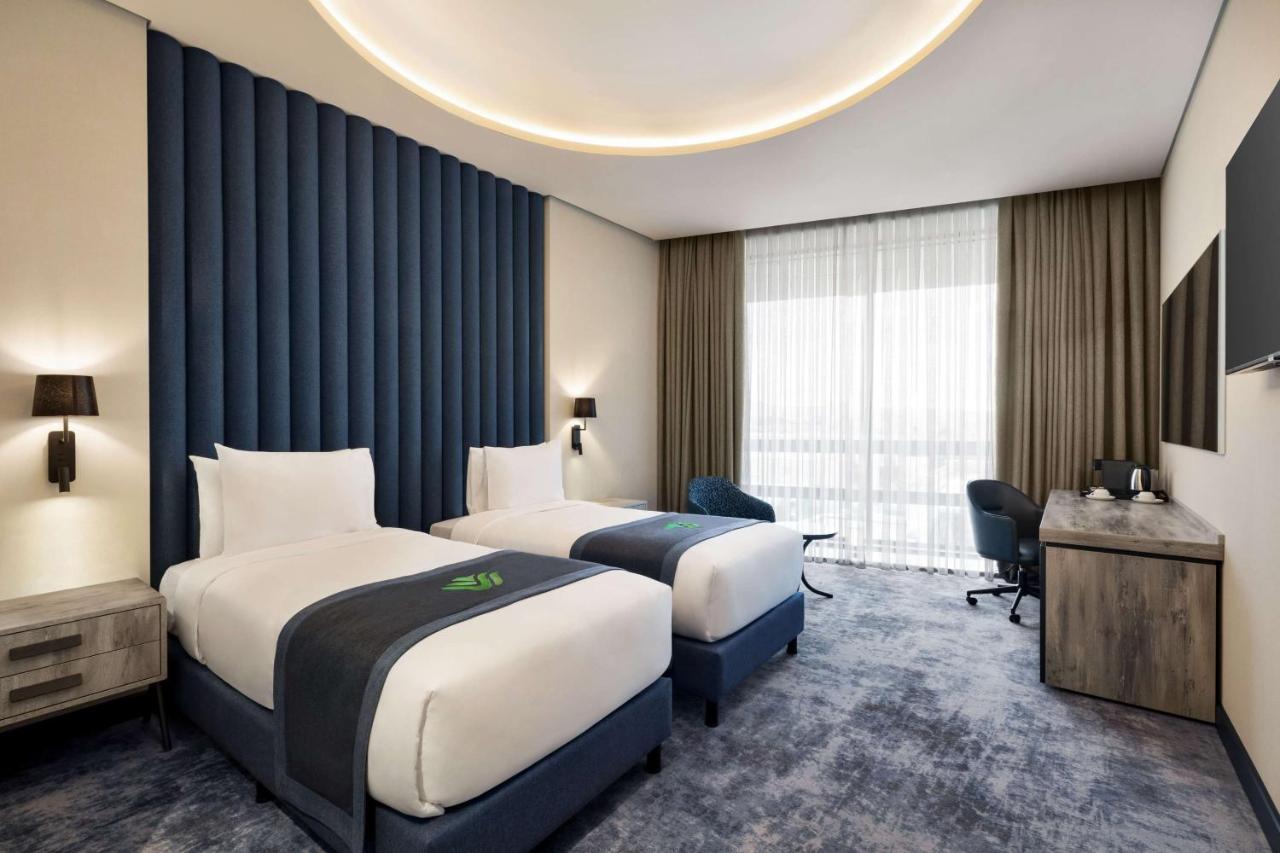 Отель Wyndham Garden Баку Экстерьер фото